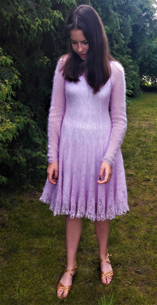 Pink lace mohair dress picture no. 2