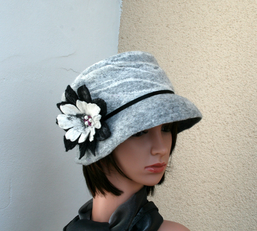 Velta skrybelaitė  ,, PILKOJI  ELEGANCIJA ,,