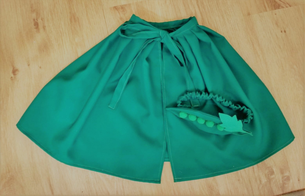 Pea set for autumn celebration