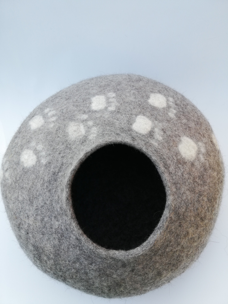cat cave "gray"