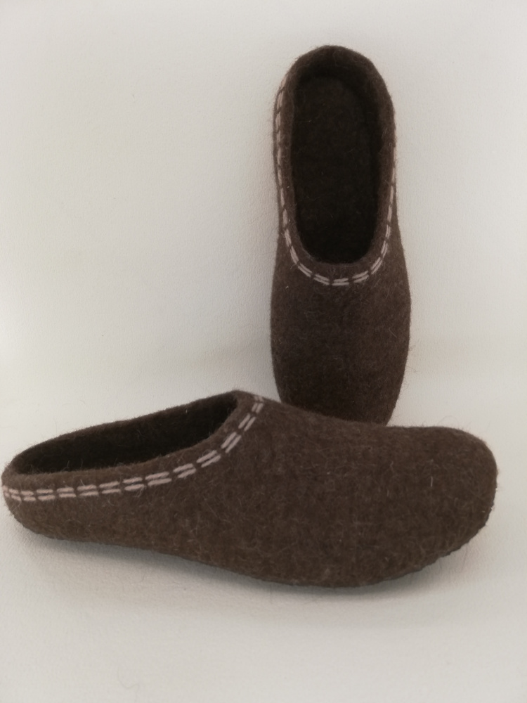 Mens brown slippers