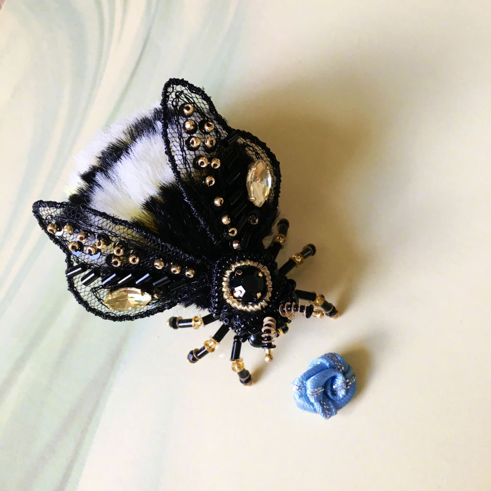 Brooch Bee embroidered