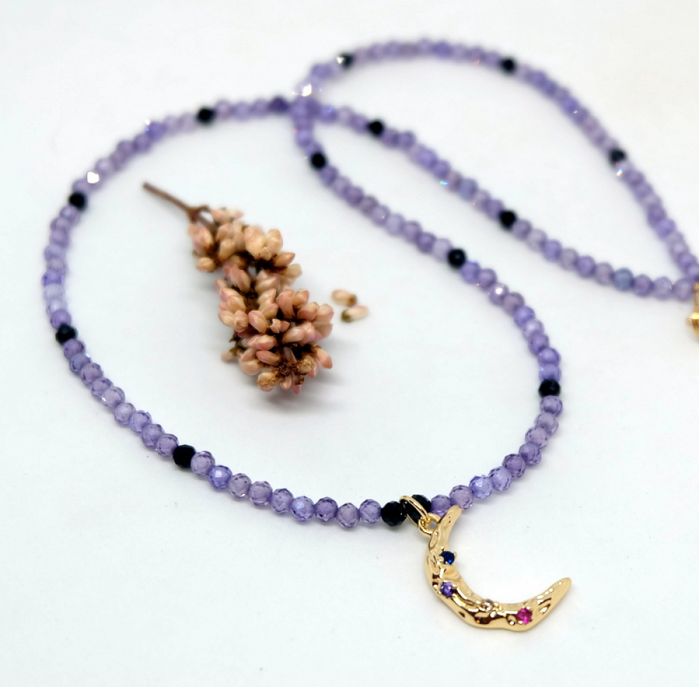 Minimalist zircon necklace with pendant