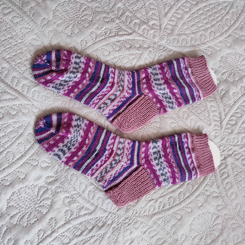 wool collor knitting socks