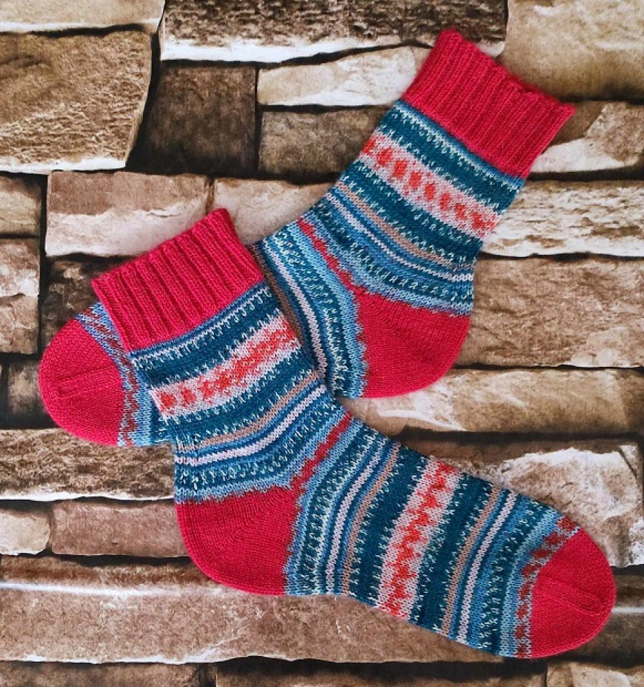 Handmade knitted woolen pattern socks