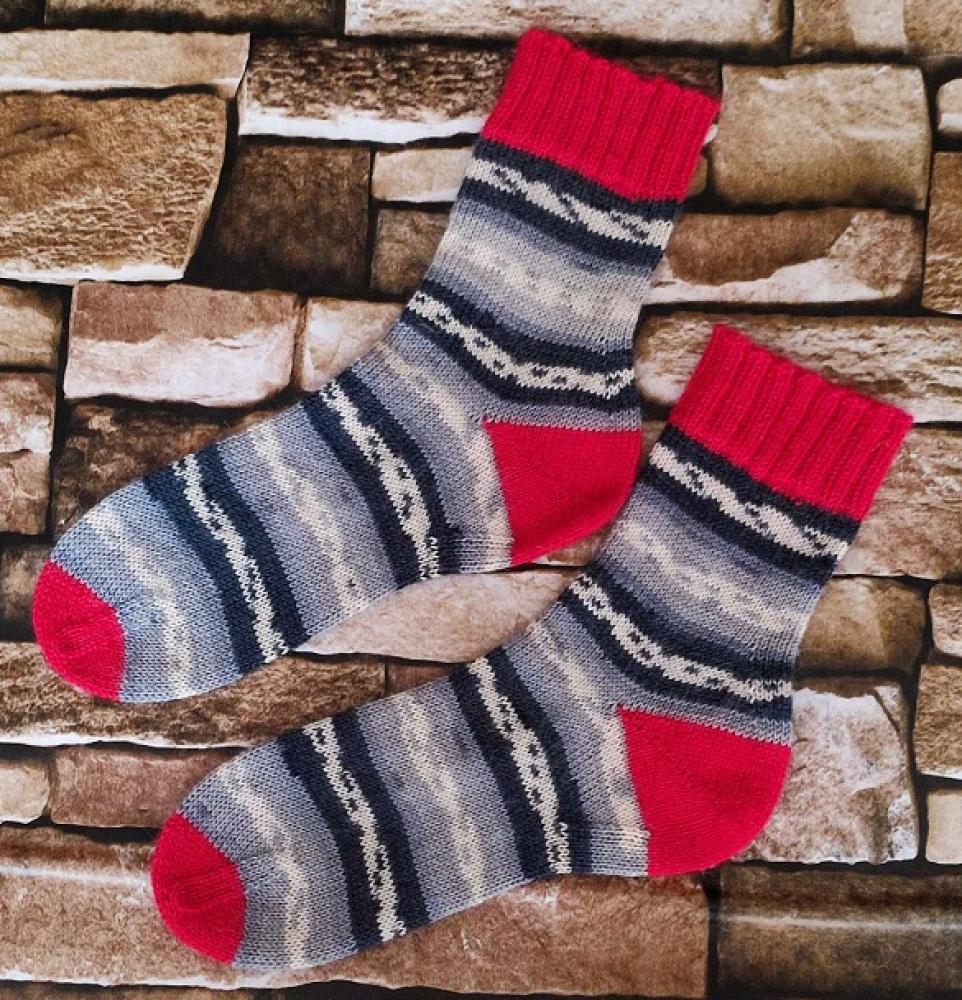 Handmade knitted woolen pattern socks