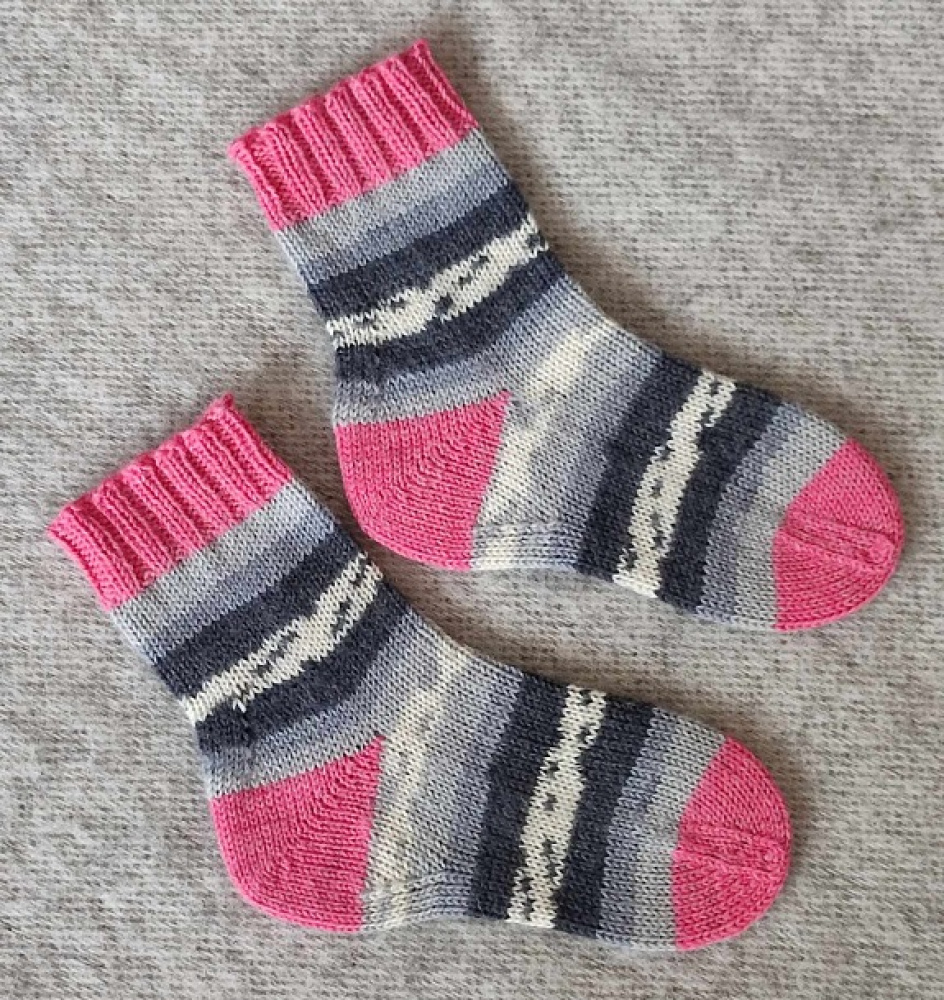 Handmade knitted woolen pattern socks