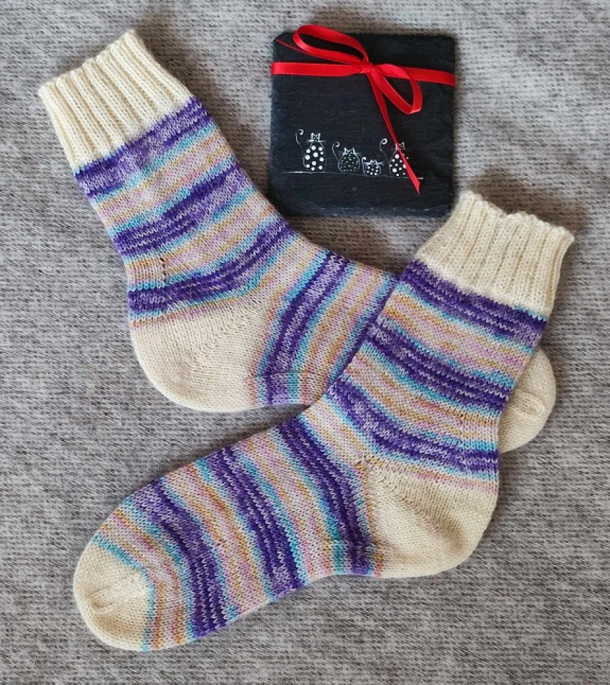 Handmade knitted woolen pattern socks