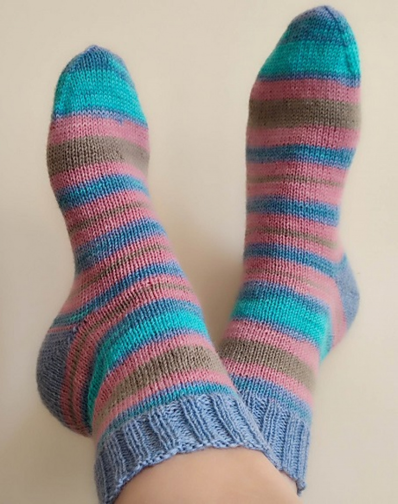 Handmade knitted woolen pattern socks