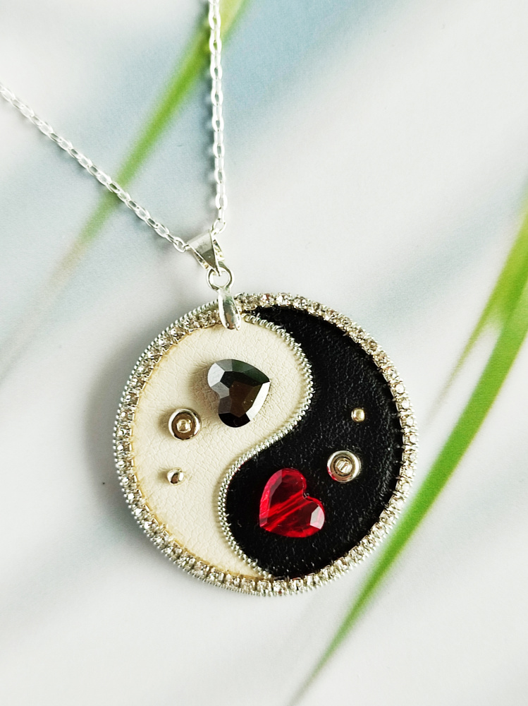 Yin Yang charm pendant necklace