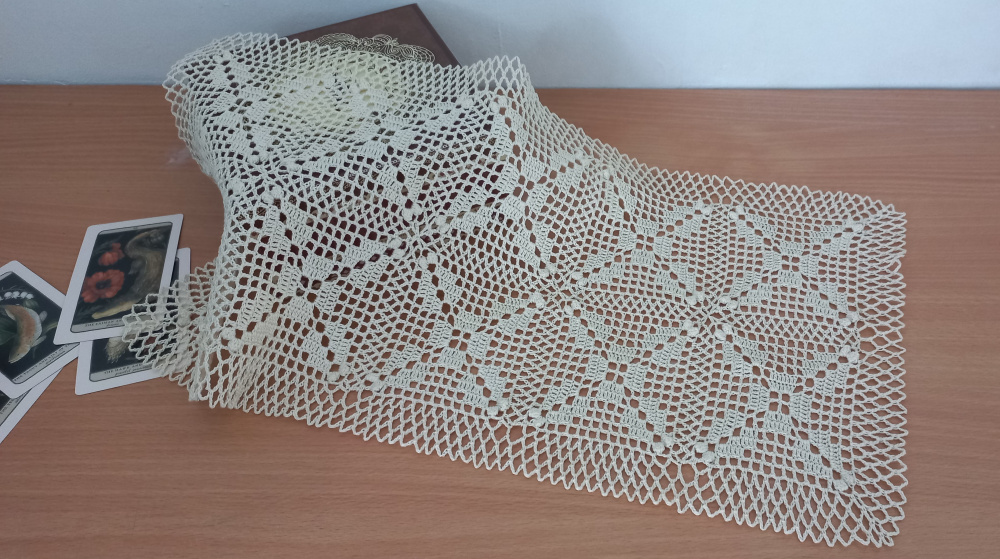 Crochet Table Runner 25 × 30 cm