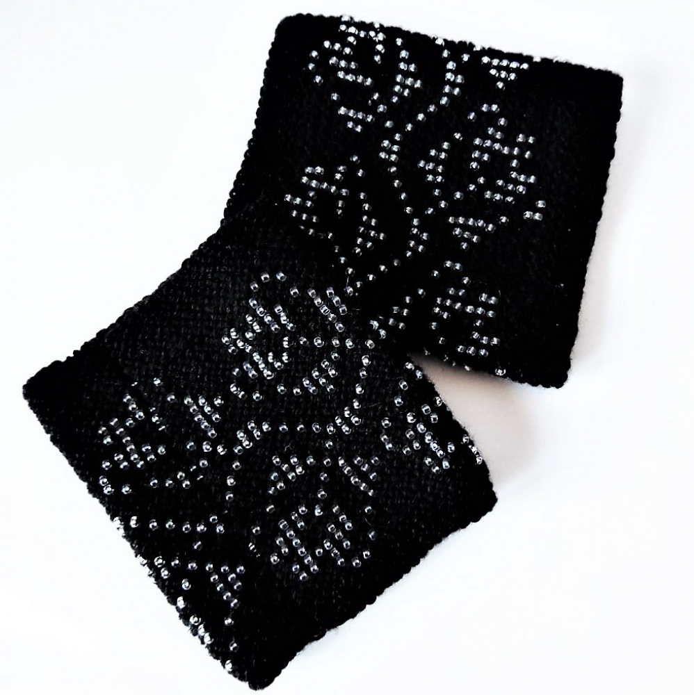 Hand-knitted black wristbands with beads picture no. 3