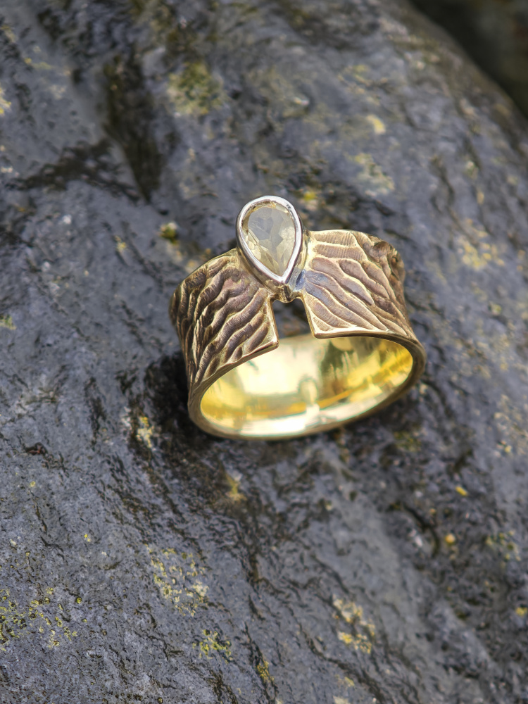 Brass ring with citrine