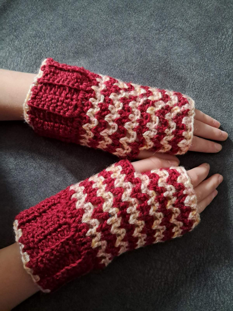 Burgundy wristbands
