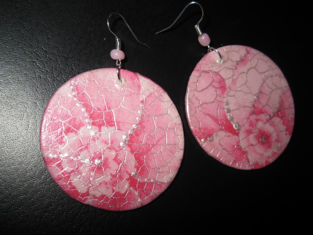 Earrings pink