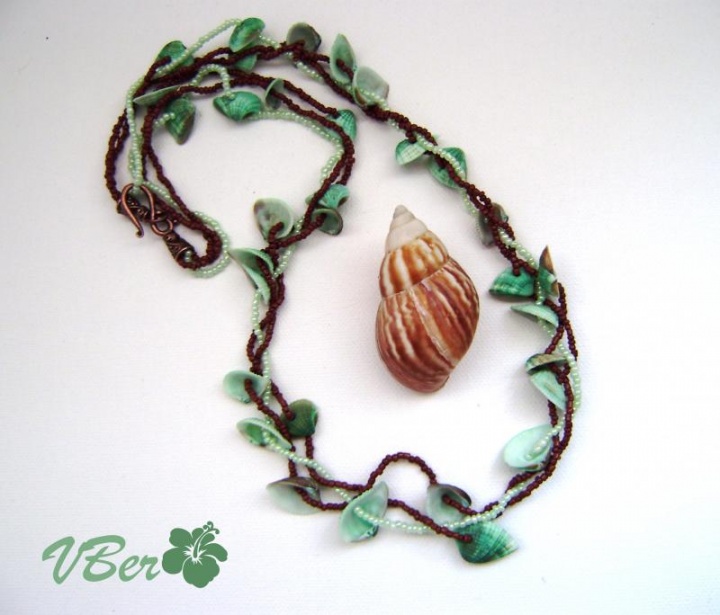 Shell necklace
