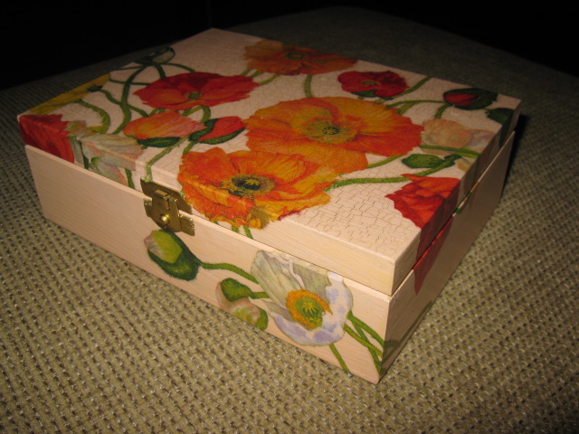 Poppy box