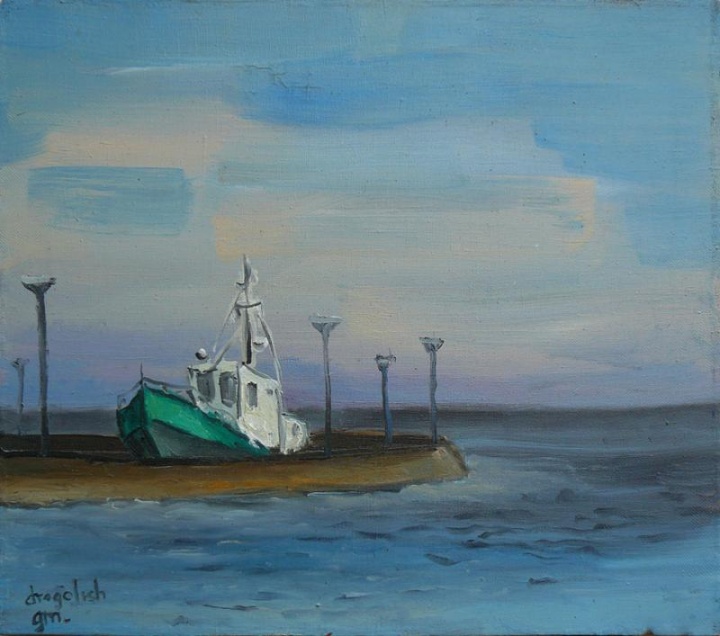 " Single green boat "
