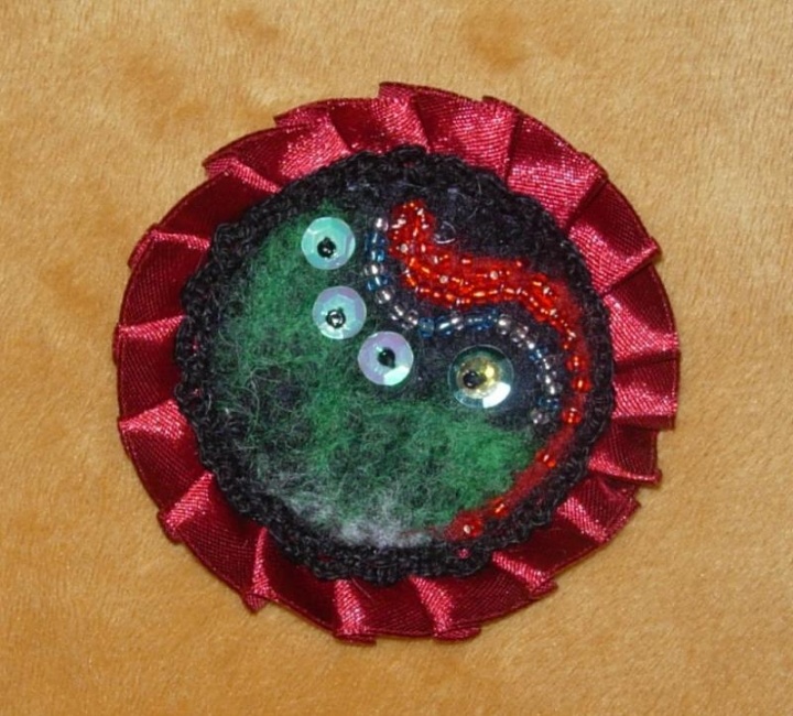 Brooch " & quot romp;