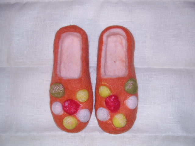 Felt slippers
