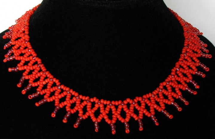 Red tracery