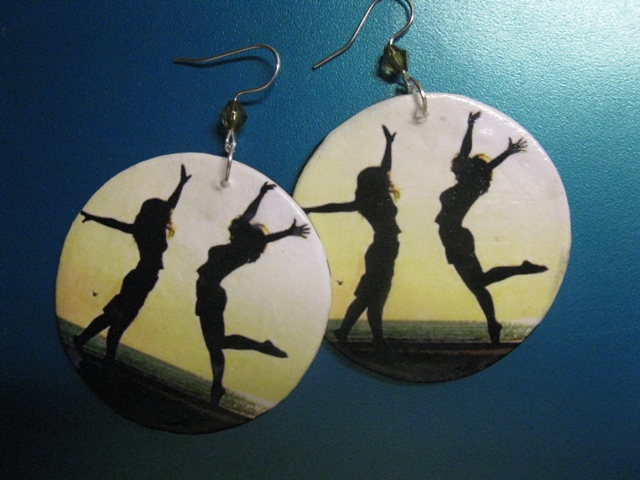 Willing to fly earrings