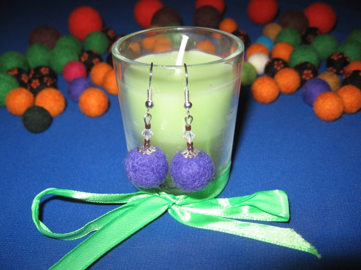 Violet earrings
