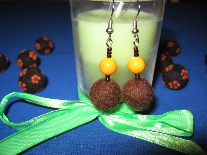 Brown earrings 2