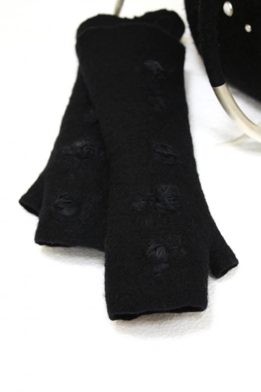 Gloves " Black black "