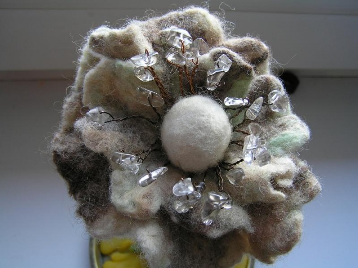 Brownish-white-green