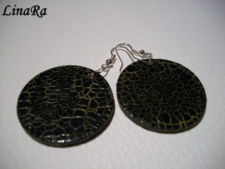 Cracked earrings