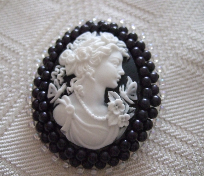 cameo " Lady "