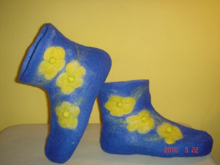 blue-yellow