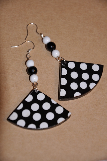 Decoupage earrings speckles