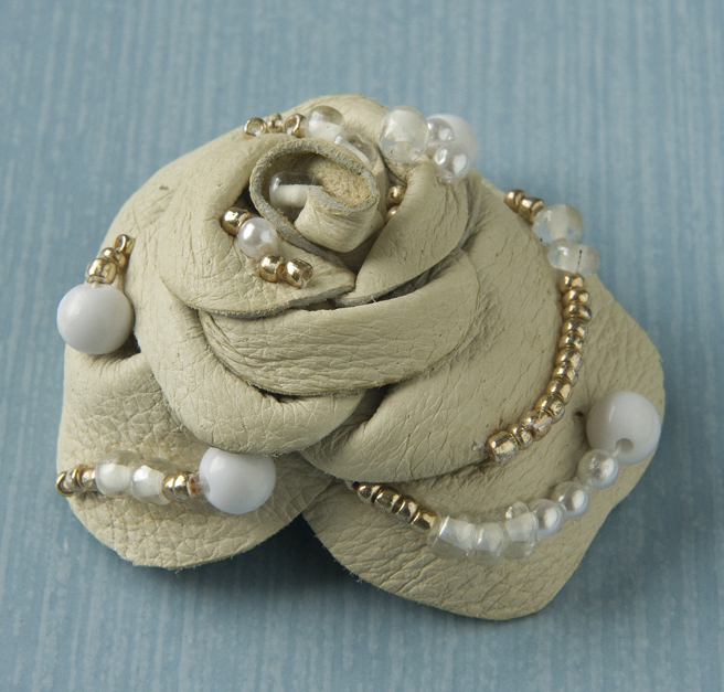 Brooch " White Rose "