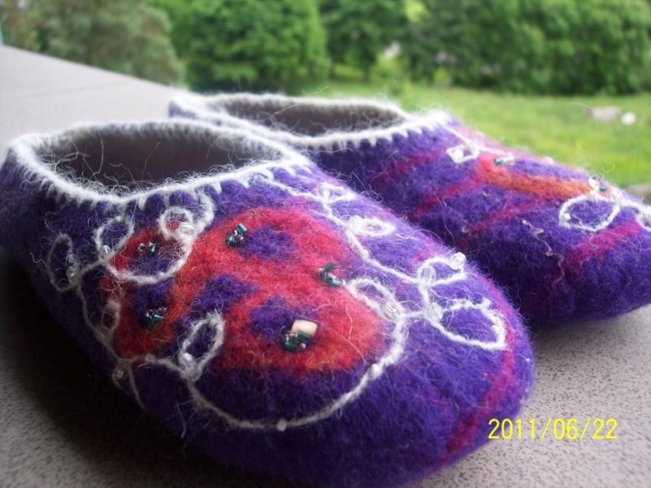 slippers