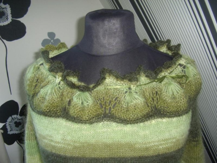 mottled in green dress picture no. 2