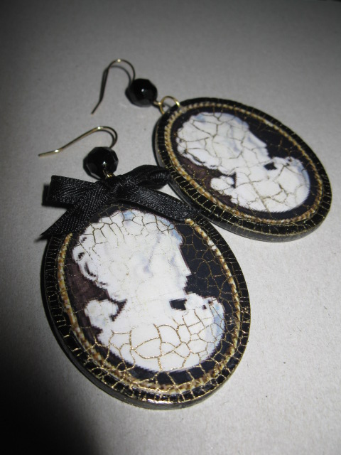 decoupage earrings " cameo "