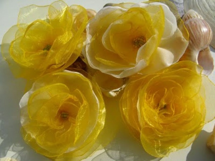 Organza flowers