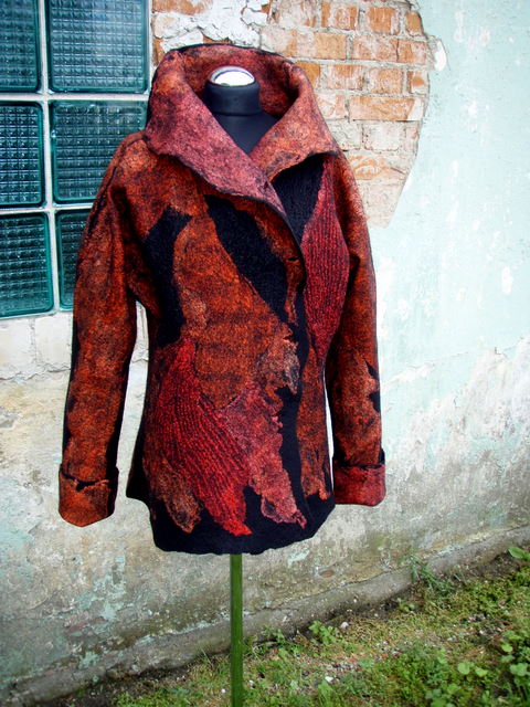 Ember (jacket from the front)