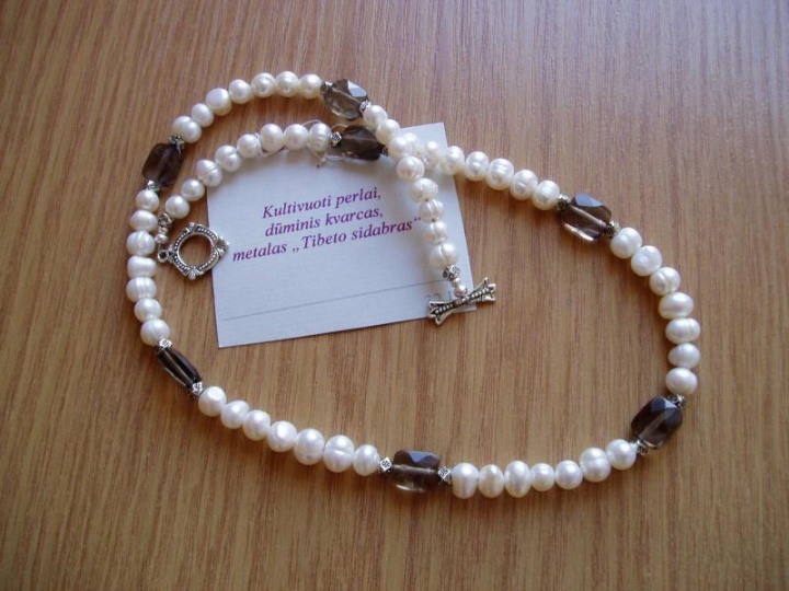 Pearls with smoky quartz