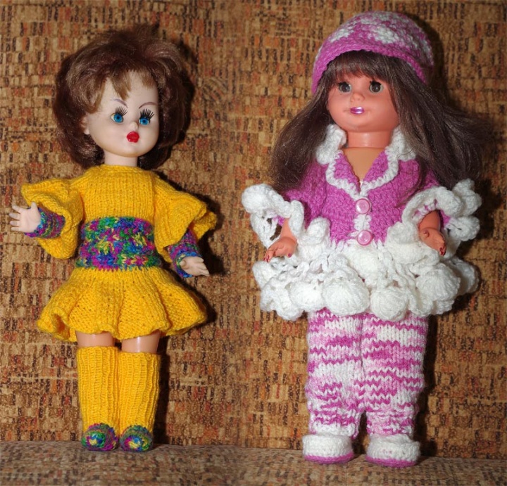 dolls' clothes
