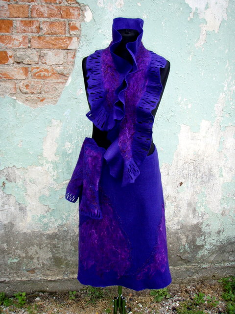 Puošnumėlis (wrist warmers + party + skirt