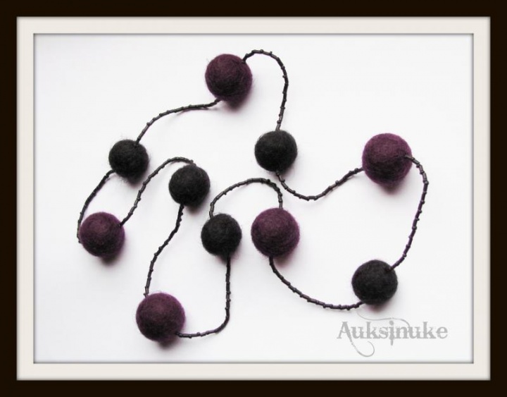 Black / purple