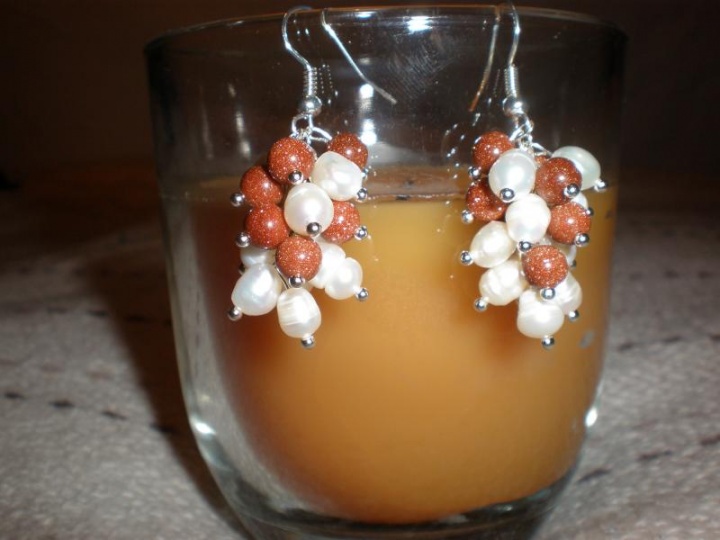 pearls with solar flint