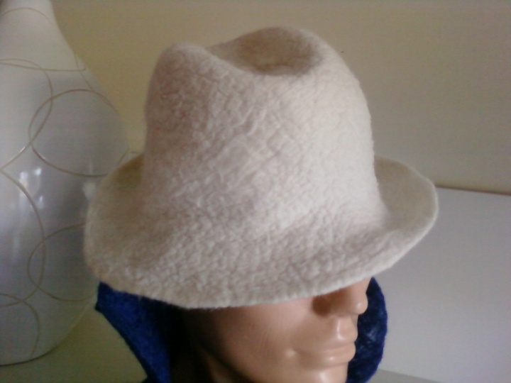 Hat " White "