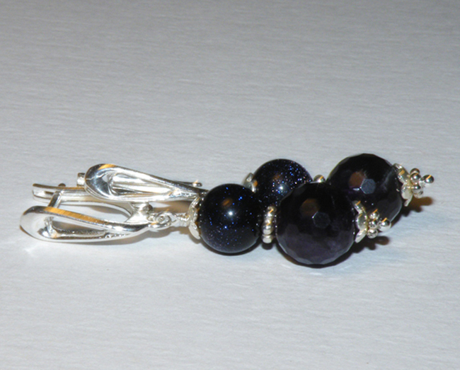 Silver earrings with amethyst