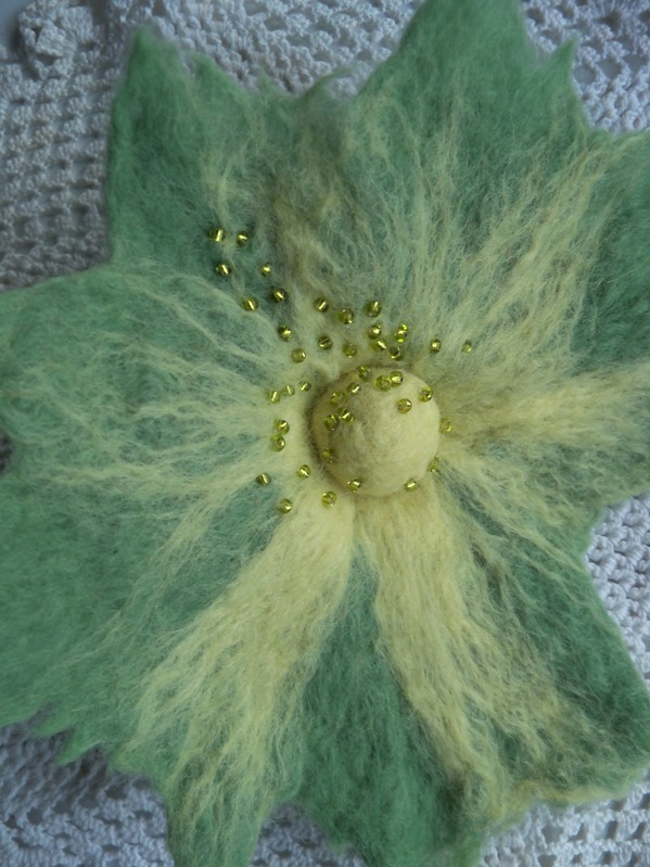 Greenish flower picture no. 2