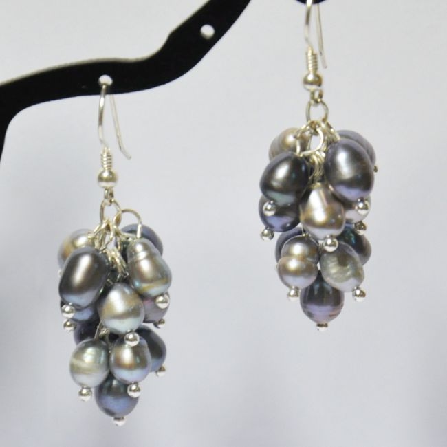 River pearls earrings