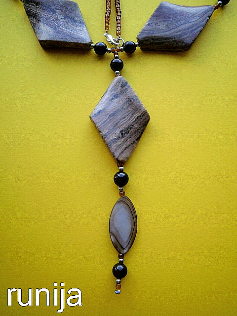 001ver. Sink, garnet, jasper. picture no. 2